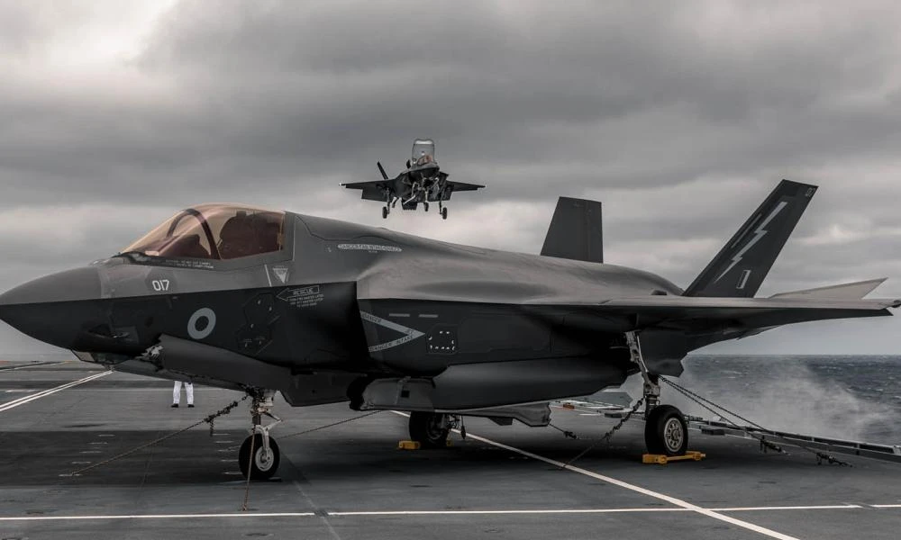 Τρομάζει το F-35 σε λειτουργία Beast Mode! Οι Βρετανοί απονήωσαν το πιο βαριά οπλισμένο F-35B όλου του πλανήτη (Εικόνες)